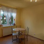 Apartament Z Ogrodkiem